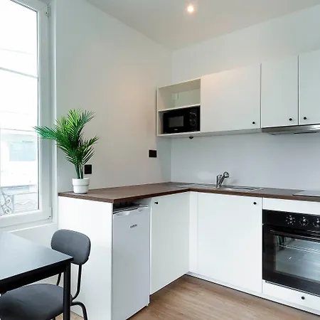 Apartment Maska - Avec Terrasse Proche Et Aeroport De