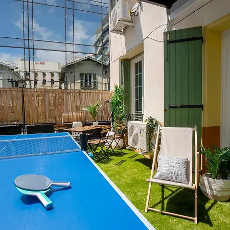 Maska - Avec Terrasse Proche Et Aeroport De Apartment